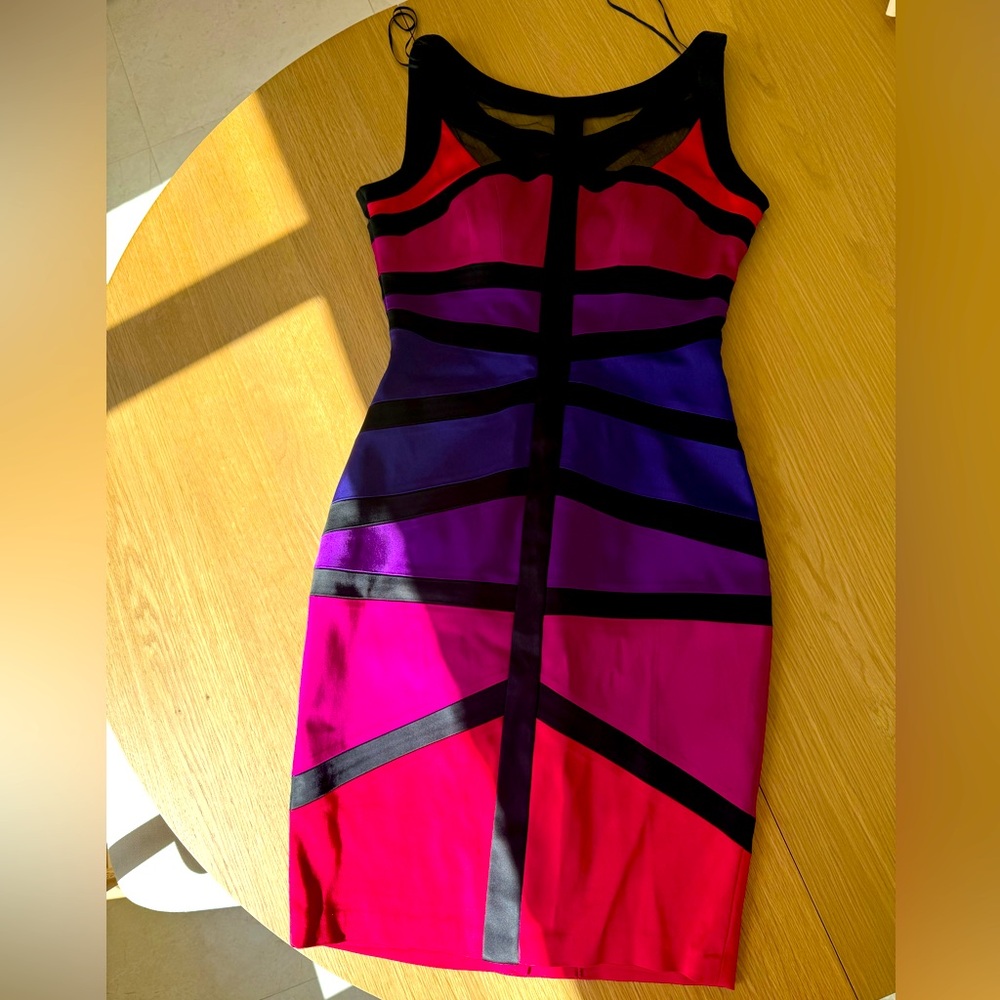 Saks - Colorblock Sleeveless Dress
